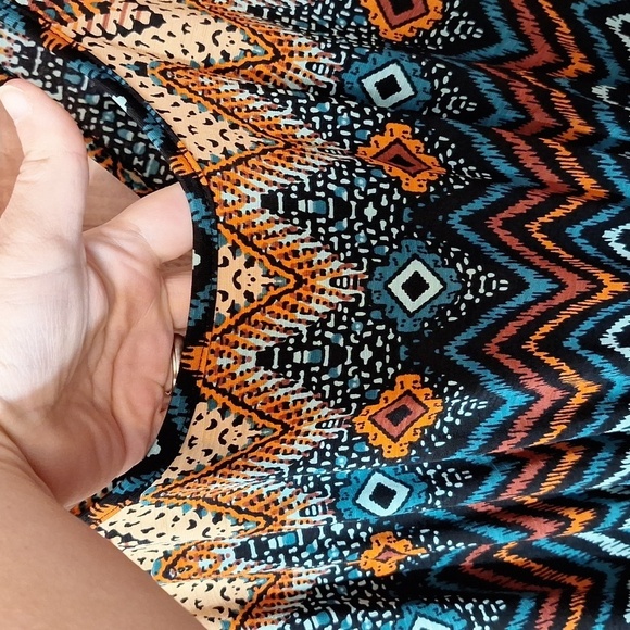 COLORFUL CHEVRON PRINT DRESS LARGE - Picture 4 of 6